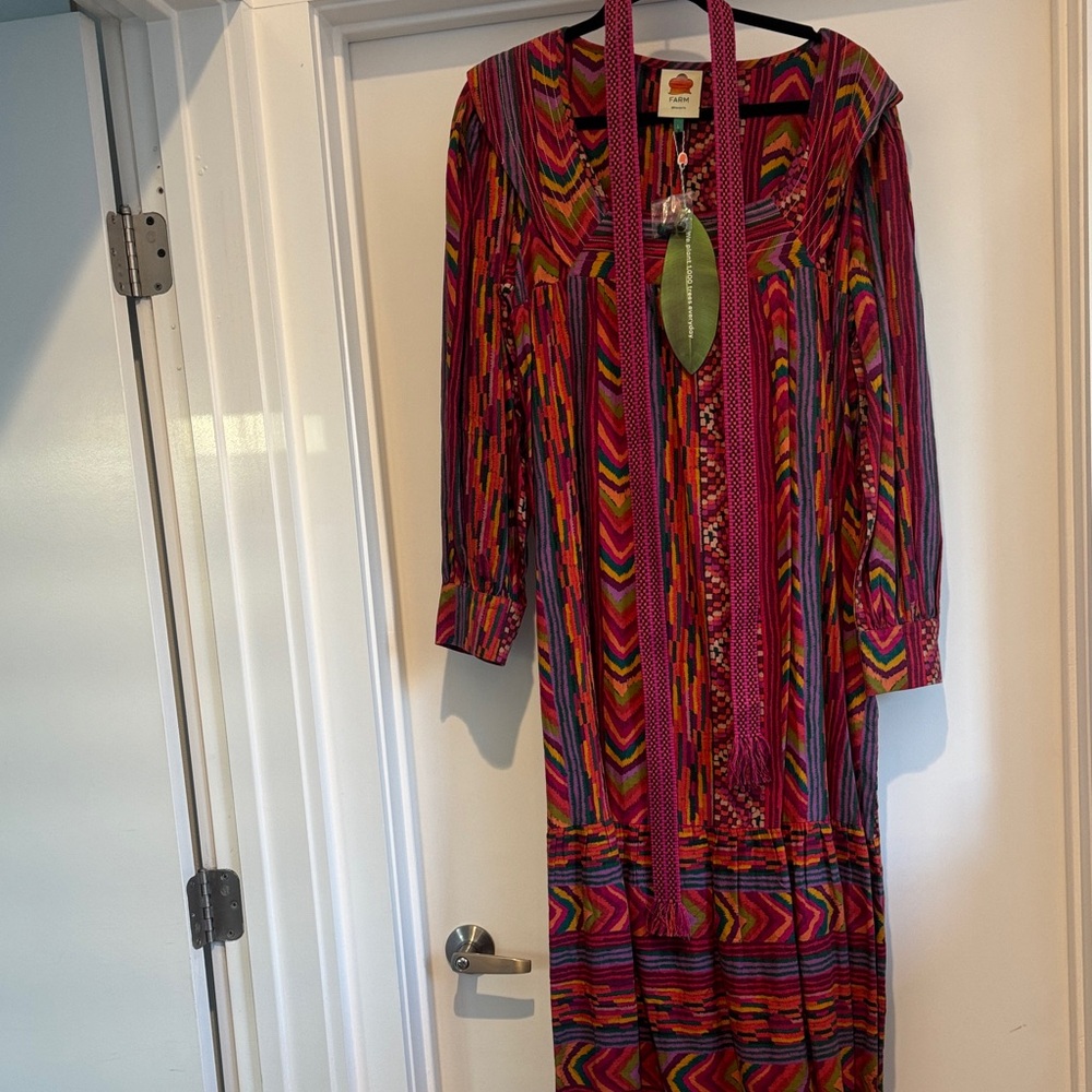 Farm Rio. Size Large. NWT - Picture 3 of 7